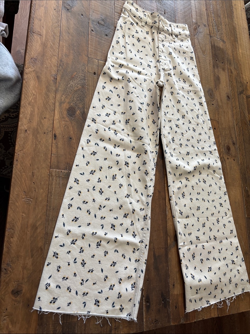 Cream Floral Wide-Leg Pants